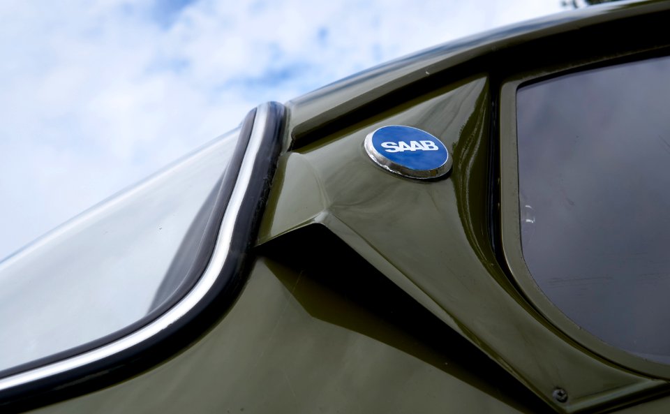 1972 Saab 96 V4, C pillar and emblem