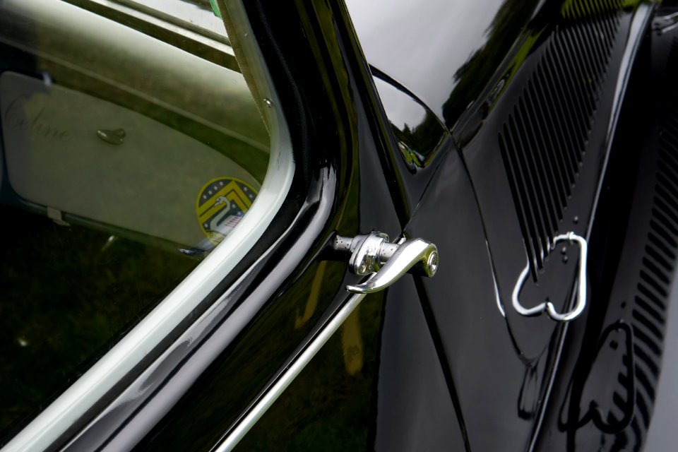 1955 Citroën Traction Avant 11B Normale, door handle and wing