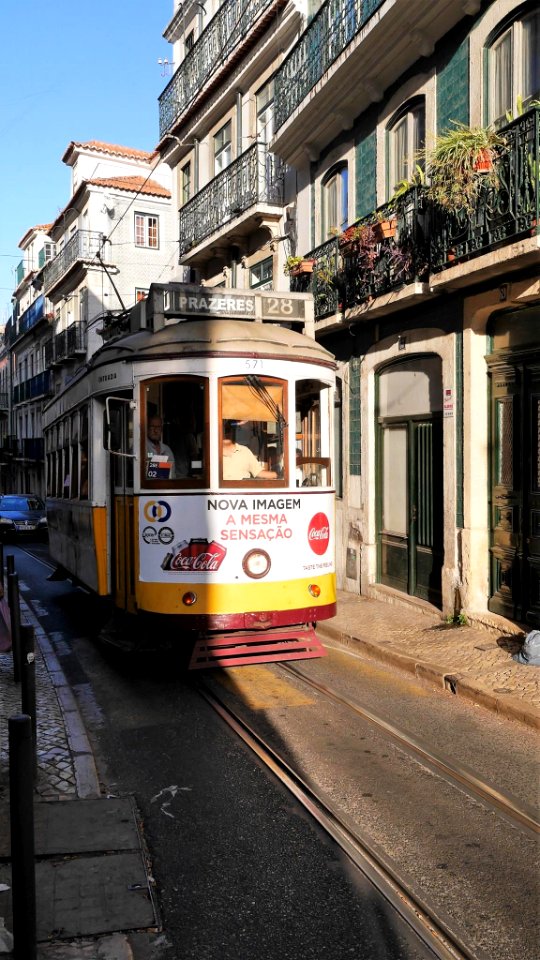 Tram 28