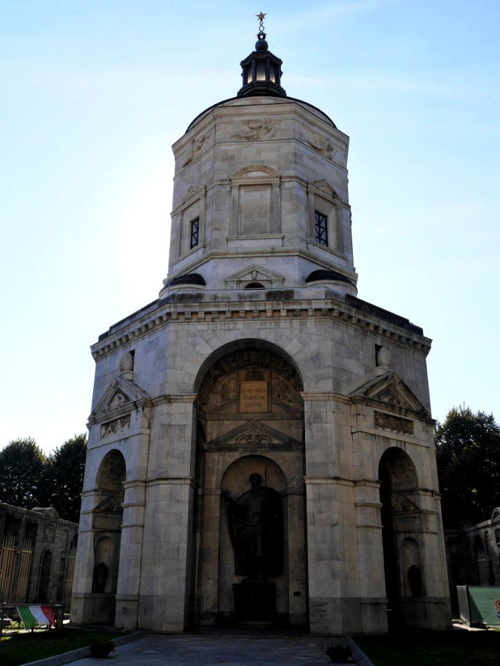 Sacrario Dei Caduti Milanesi