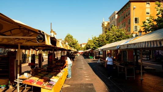 Cours Saleya / Marché aux fleurs