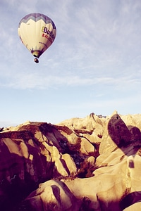Transport dirigible valley