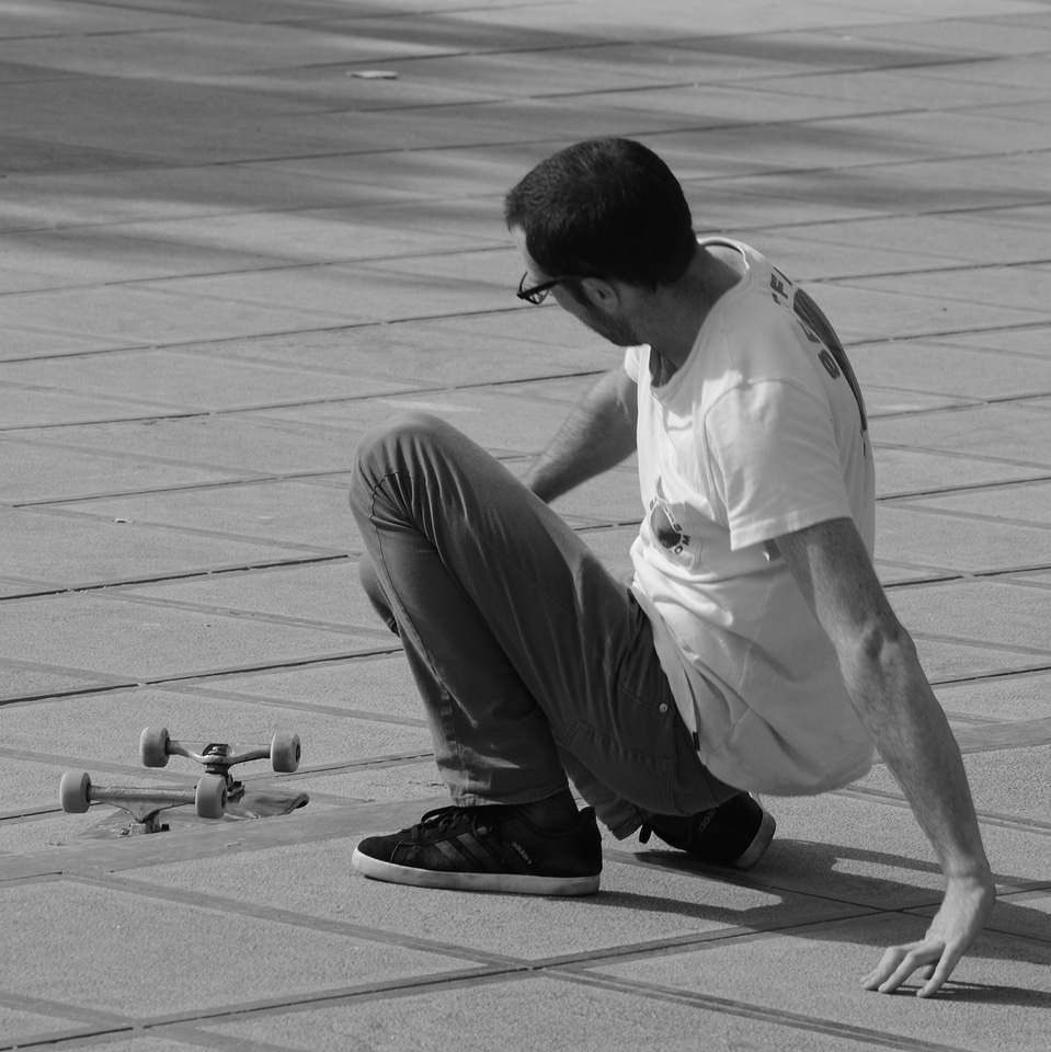 Man people fall
