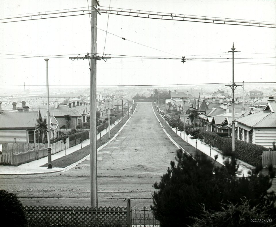 Baker Street, Caversham looking South