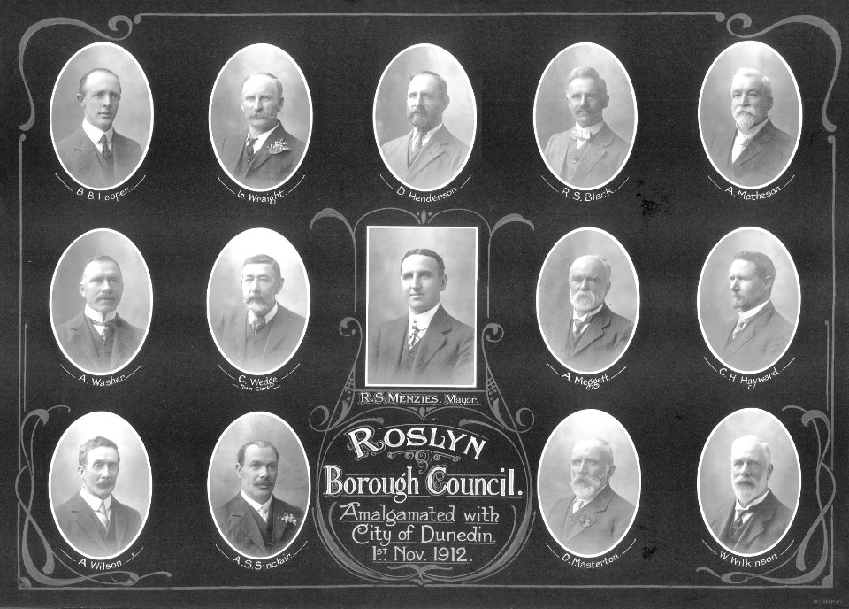 Roslyn Borough Council portrait at time of amalgamation with Dunedin City Council, 1912