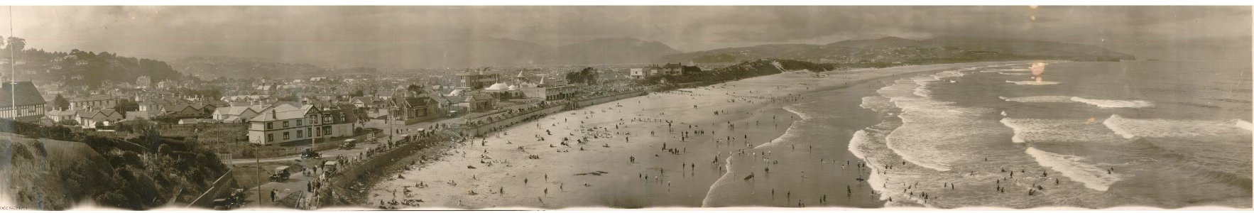 St Clair and St Kilda Beaches c1925 photo