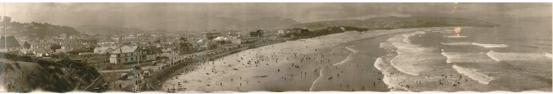 St Clair and St Kilda Beaches c1925