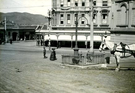 London Street Comfort Station 1919
