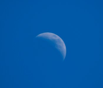 Friday Afternoon Waxing Crescent - 32% Full photo