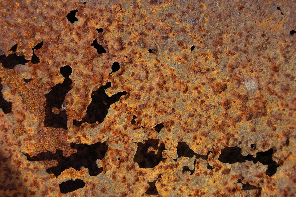Opening metal textured