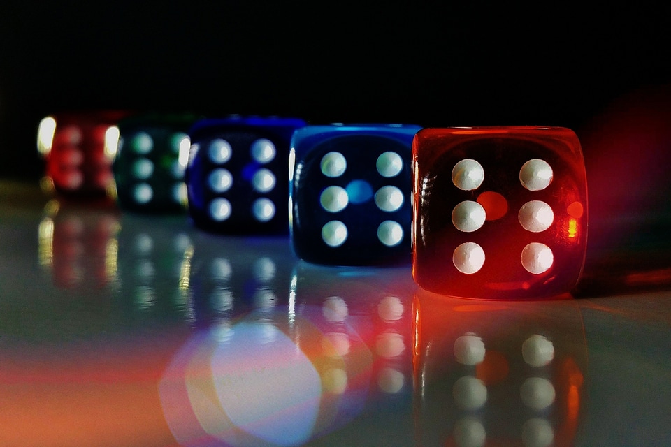 Mirroring luck craps
