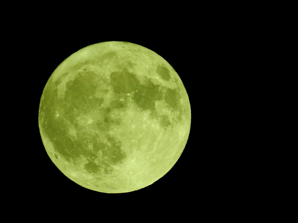 Blue moon, green moon, yellow moon. Tonight's full moon in Fort Collins, Colorado