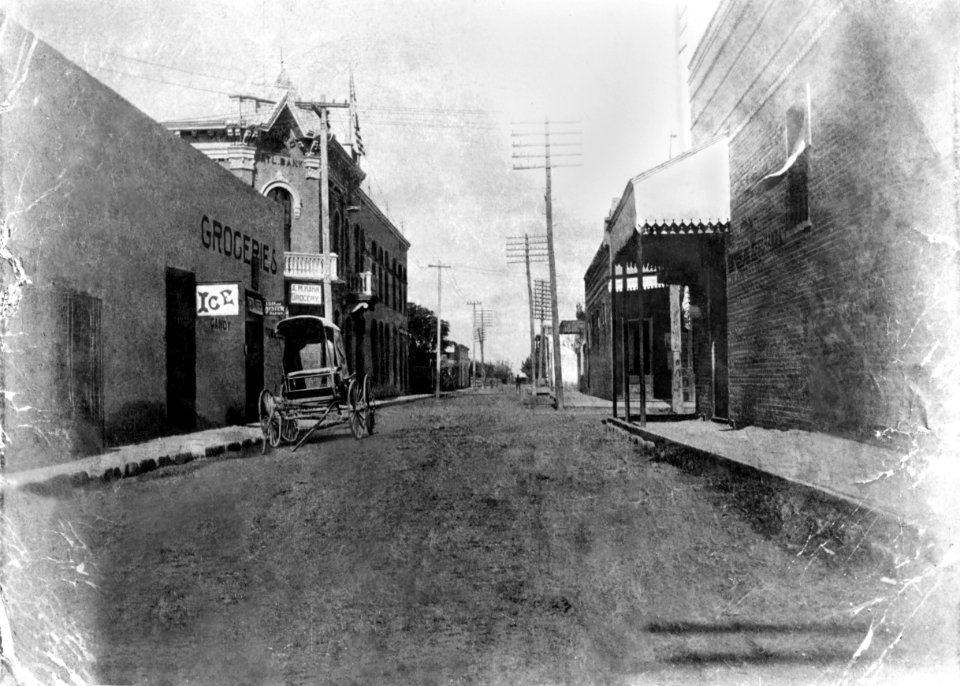 View north on Salinas Avenue, Laredo, TX