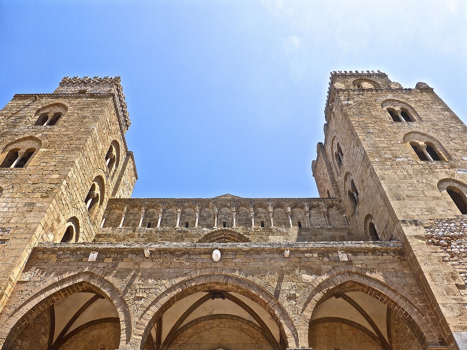 Building sicily exterior