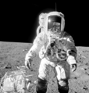 Photographe lunaire.Photo NASA,mission Apollo 12 retoucher dans lightroom6 photo