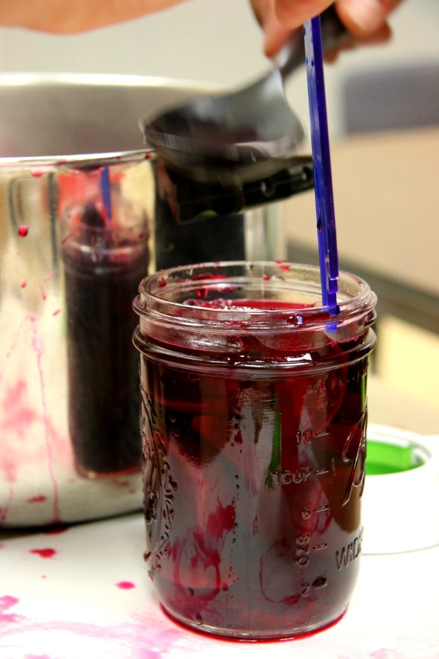 Measuring headspace on pickled beet jar