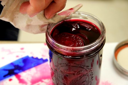 Pickled Beets: Wiping the jar rim after headspace has been adjusted