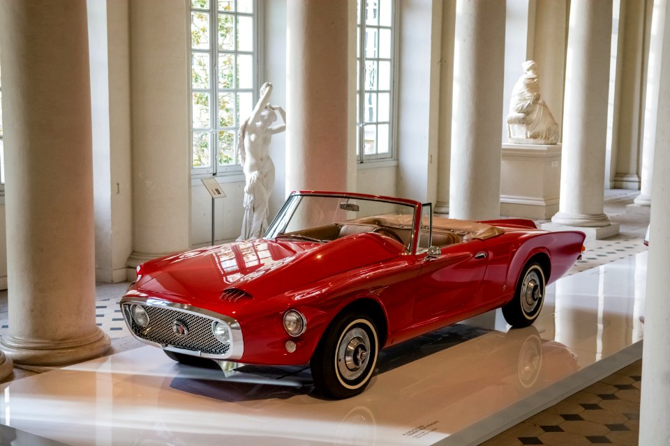 1961 Plymouth - Ghia "Asimmetrica" Roadster (Virgil Exner)