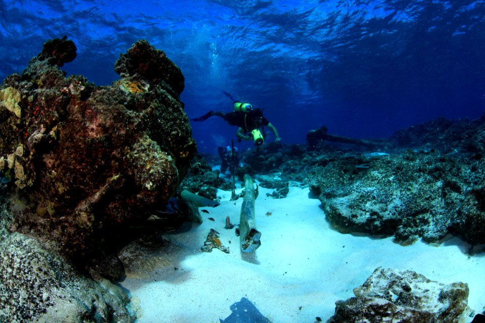 Oscar Valenzuela and Kelly Gleason Surveying the  Wreck of Pearl
