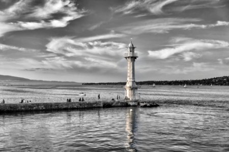 Phare des Bains des Pâquis photo