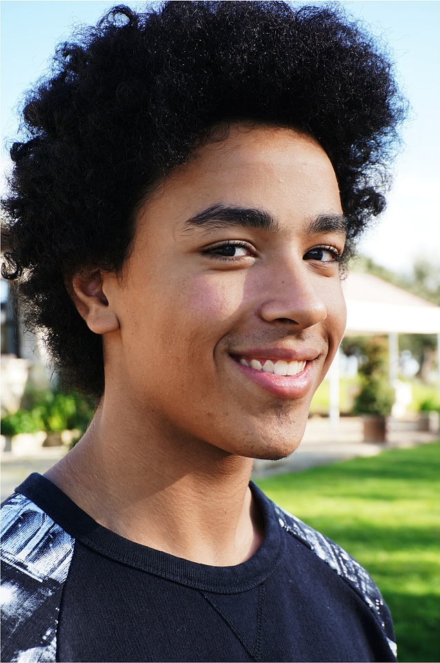 Smile afro haircut male