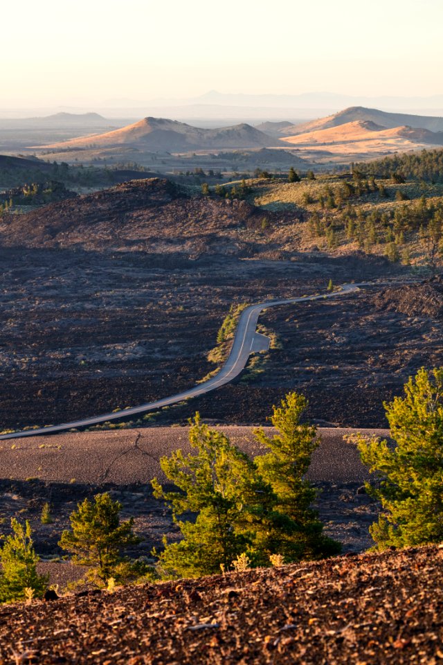 Spur road to Tree Molds Trail from inferno Cone (portrait)