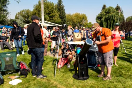 Solar viewing scopes (4)