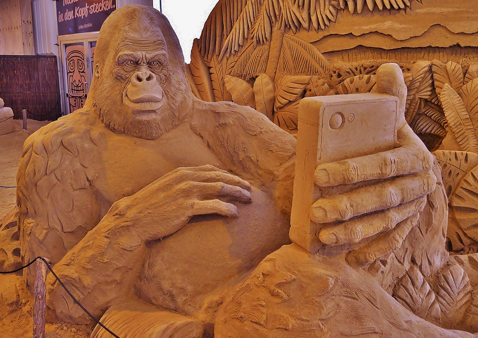 Mobile phone art exhibition