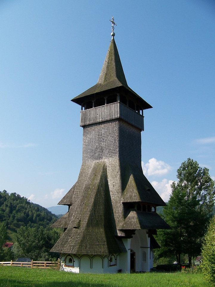 Barsana monastery wooden roofing