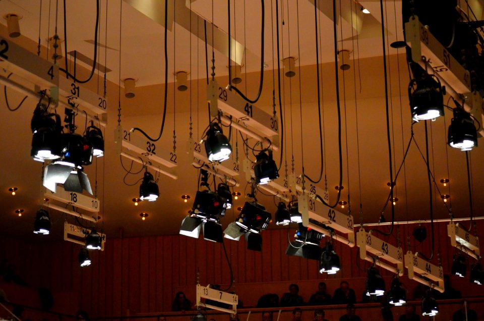 Olof spelar med Radiosymfonikerna i Berwaldhallen.