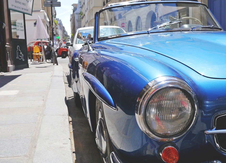 Vehicle cabriolet classic