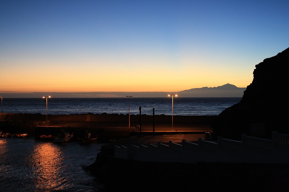 Mountain horizon dusk