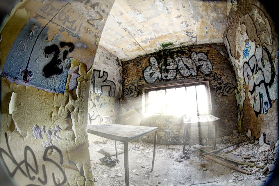 Lost Place Berlin Lightbeam HDR