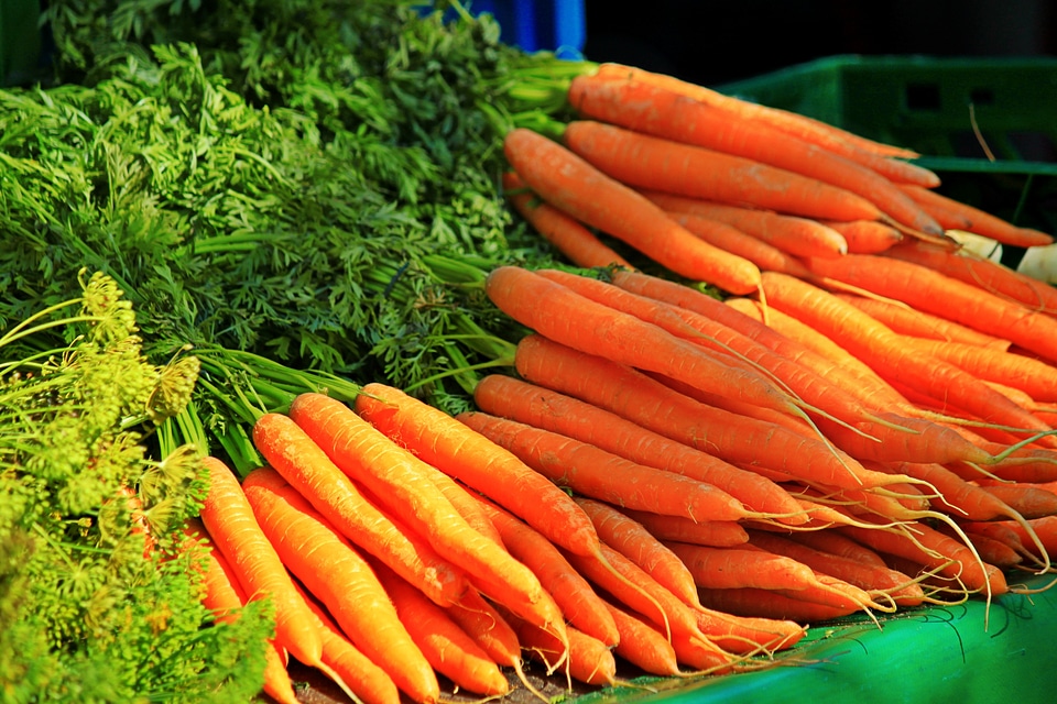Root vegetables vitamins eat