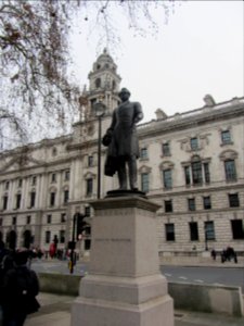 Statue of Lord Palmerston (Thomas Woolner, 1876) - Parliament Square - Westminster - London photo