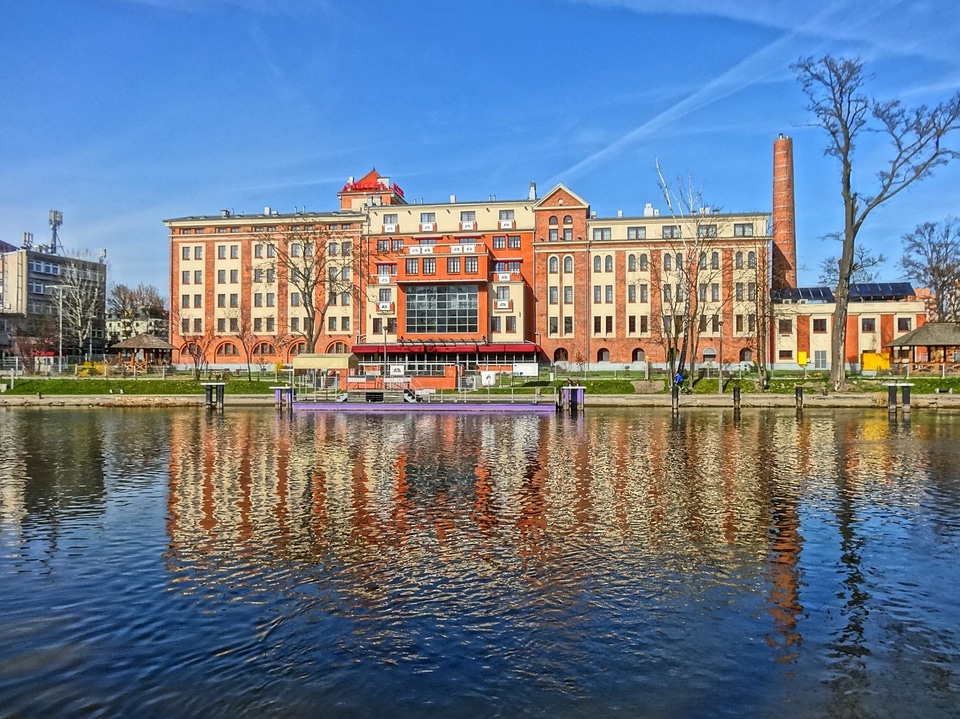 Waterfront lake water
