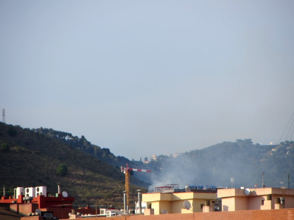 Columna de fum al Parc de Collserola - 8 d'agost del 2020