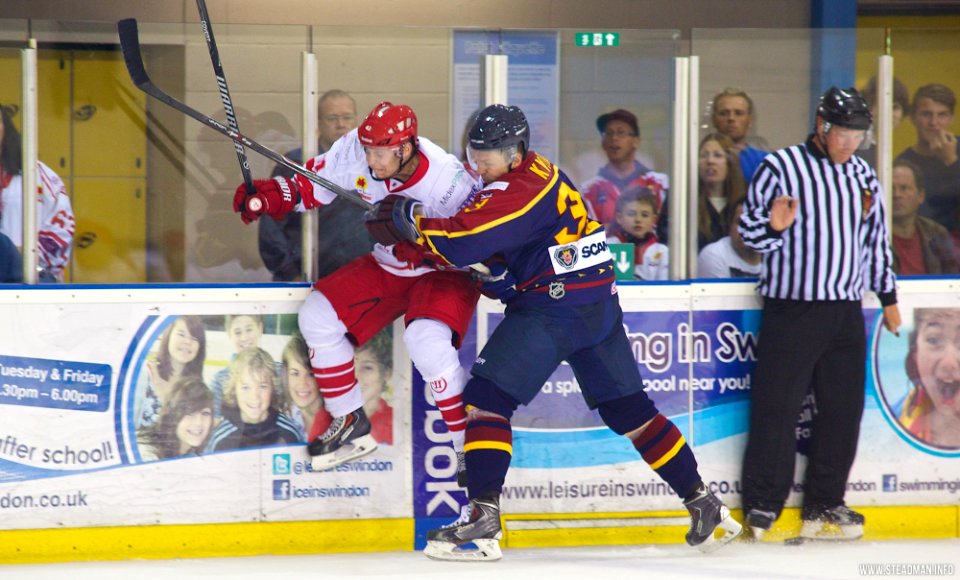 Ice Hockey - Guildford Flames At Swindon Wildcats