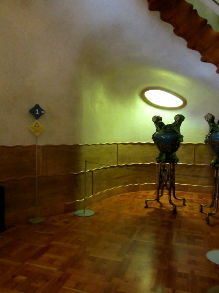 Vestíbul privat d'accés a l'escala principal - Casa Batlló - Passeig de Gràcia, 43 - Barcelona