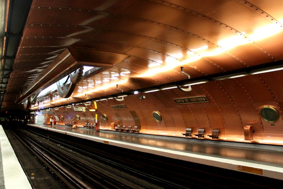 Station metro Arts et metiers