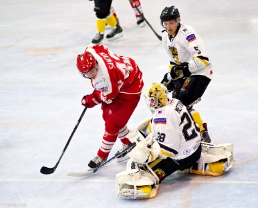 Bracknell Bees Vs Swindon Wildcats