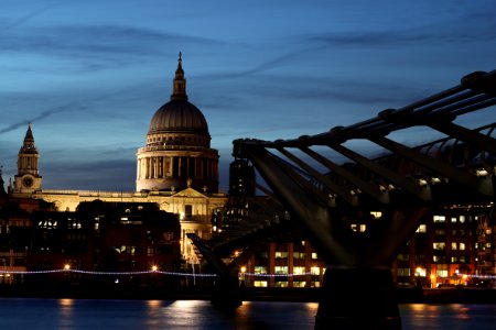 London - Tower Bridge photo