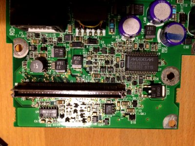 Powerbook 2400 take apart. It has a green light when I power it on. After putting it back together the issue persists.