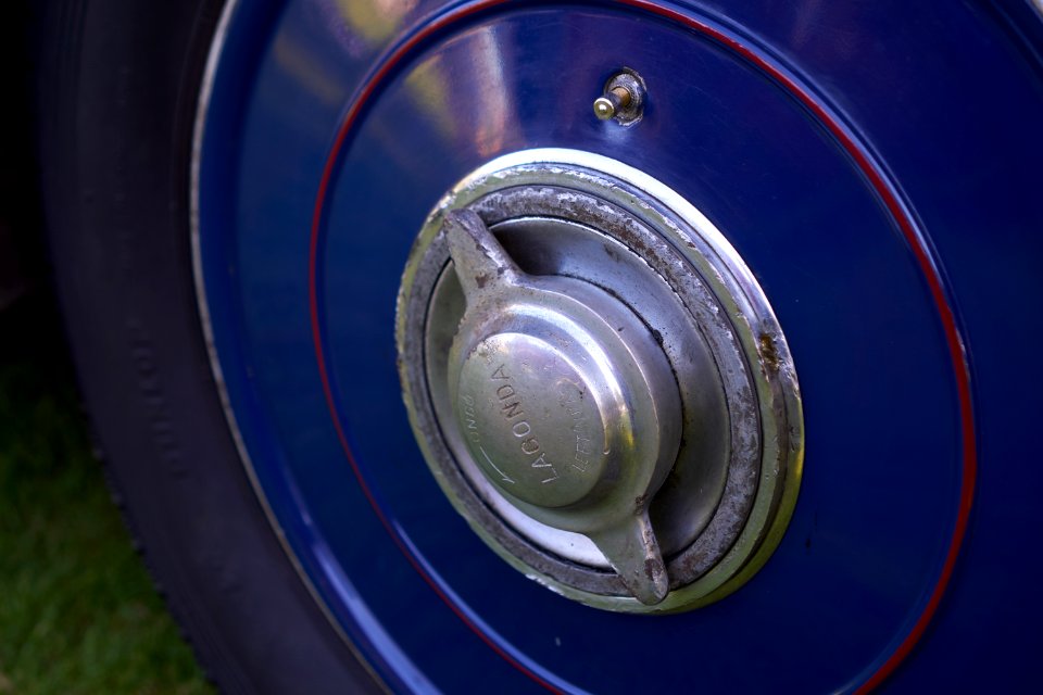1938 Lagonda V-12 Drophead Coupé