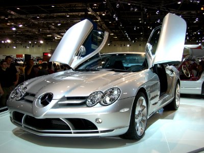 McLaren SLR