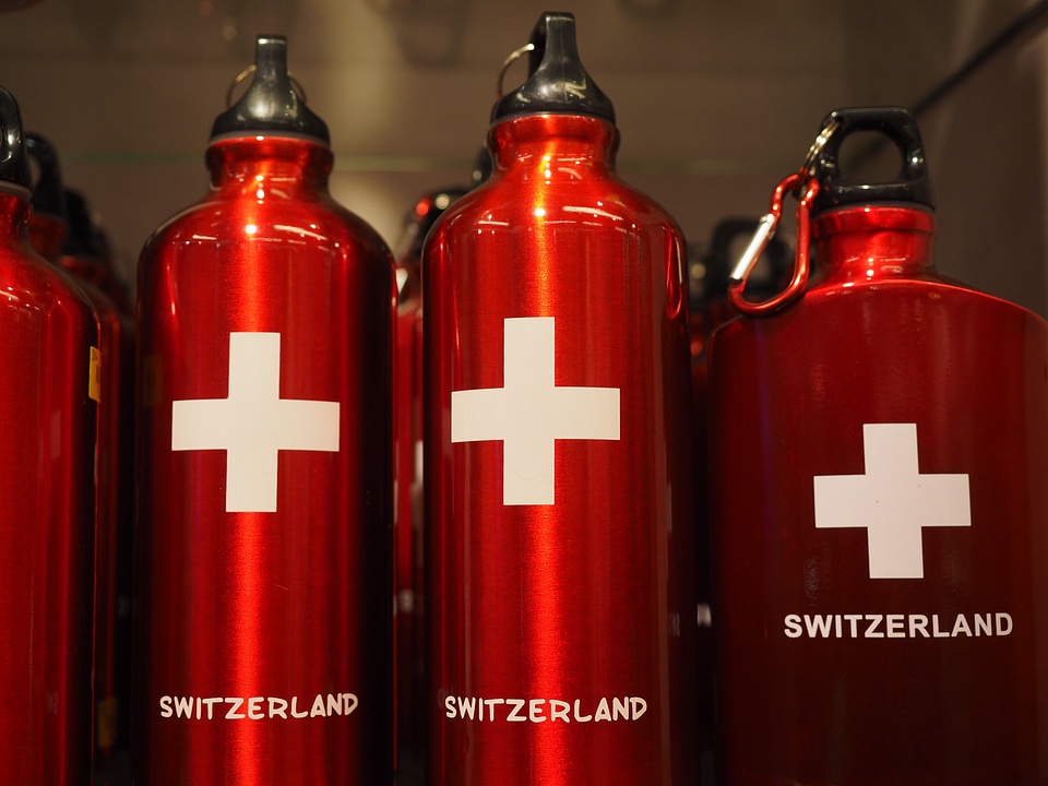 Red drink receptacle water container