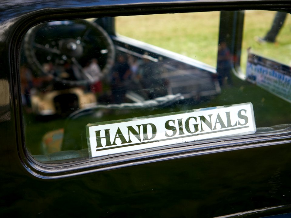 Austin 7 Box Saloon, "hand signals"