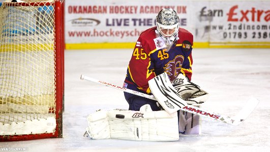 Ice Hockey - Guildford Flames At Swindon Wildcats