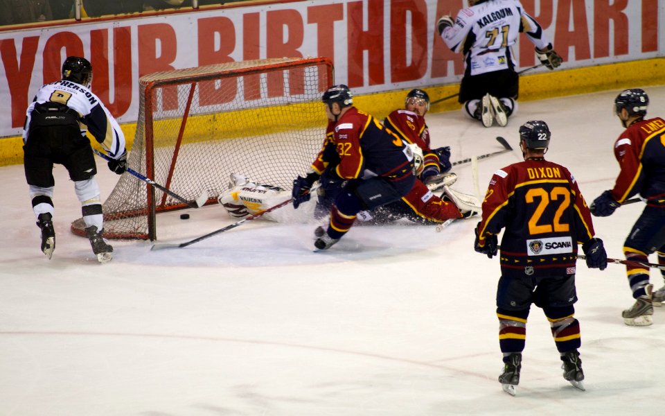 Cup Final - Guildford Flames Vs Milton Keynes Lightning