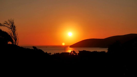 Coucher de soleil à Katapola photo